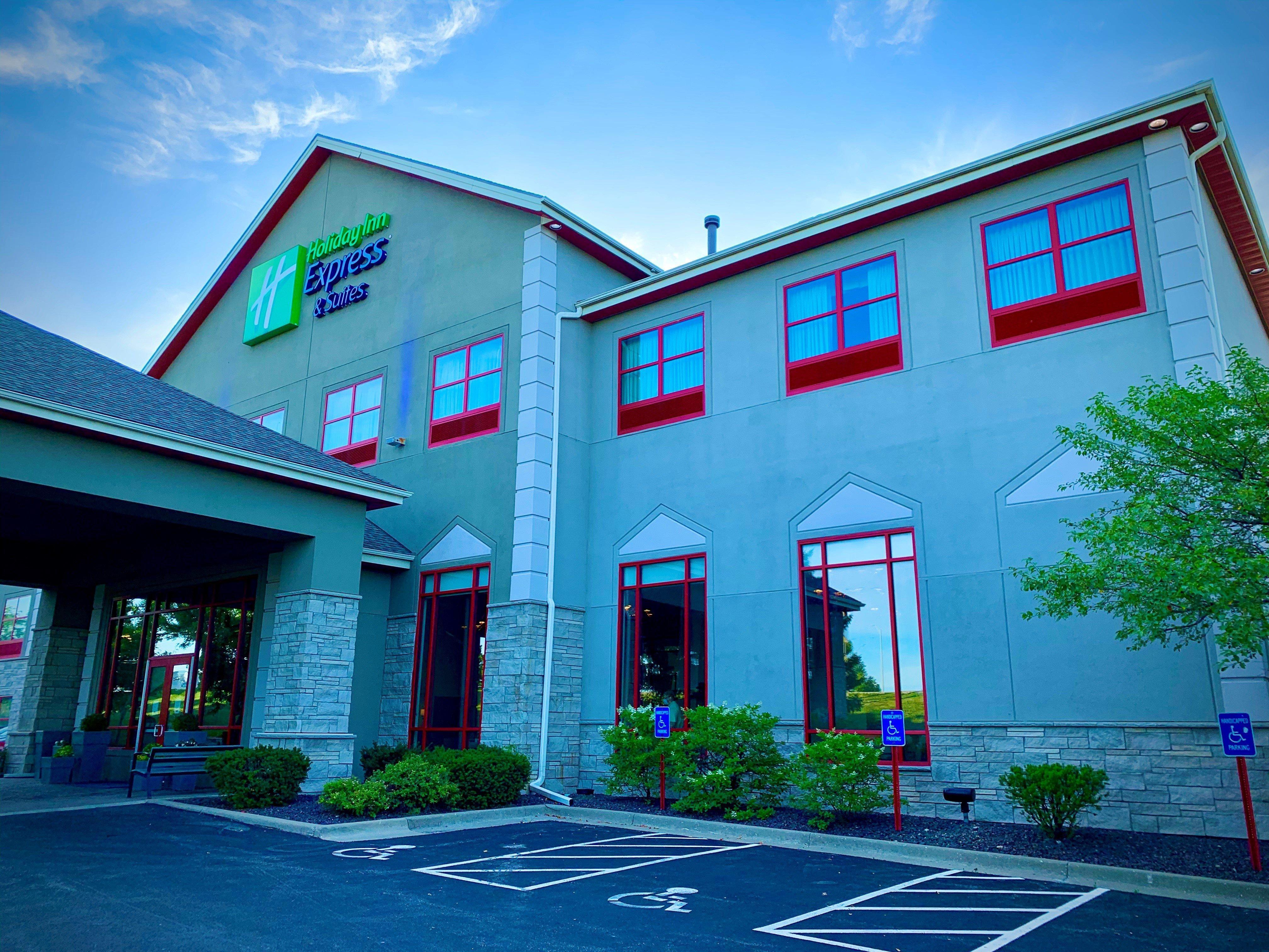 Holiday Inn Express & Suites - Olathe North, An Ihg Hotel Exterior foto
